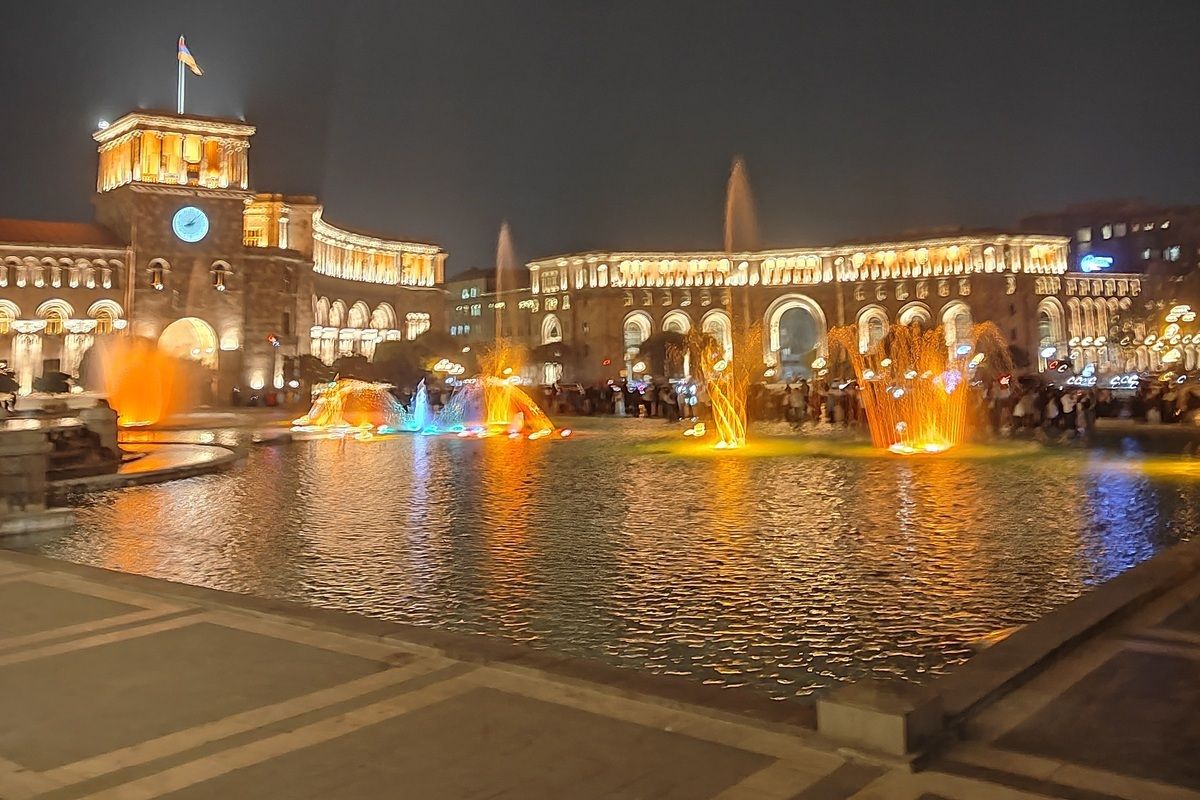 площадь Республики в Ереване