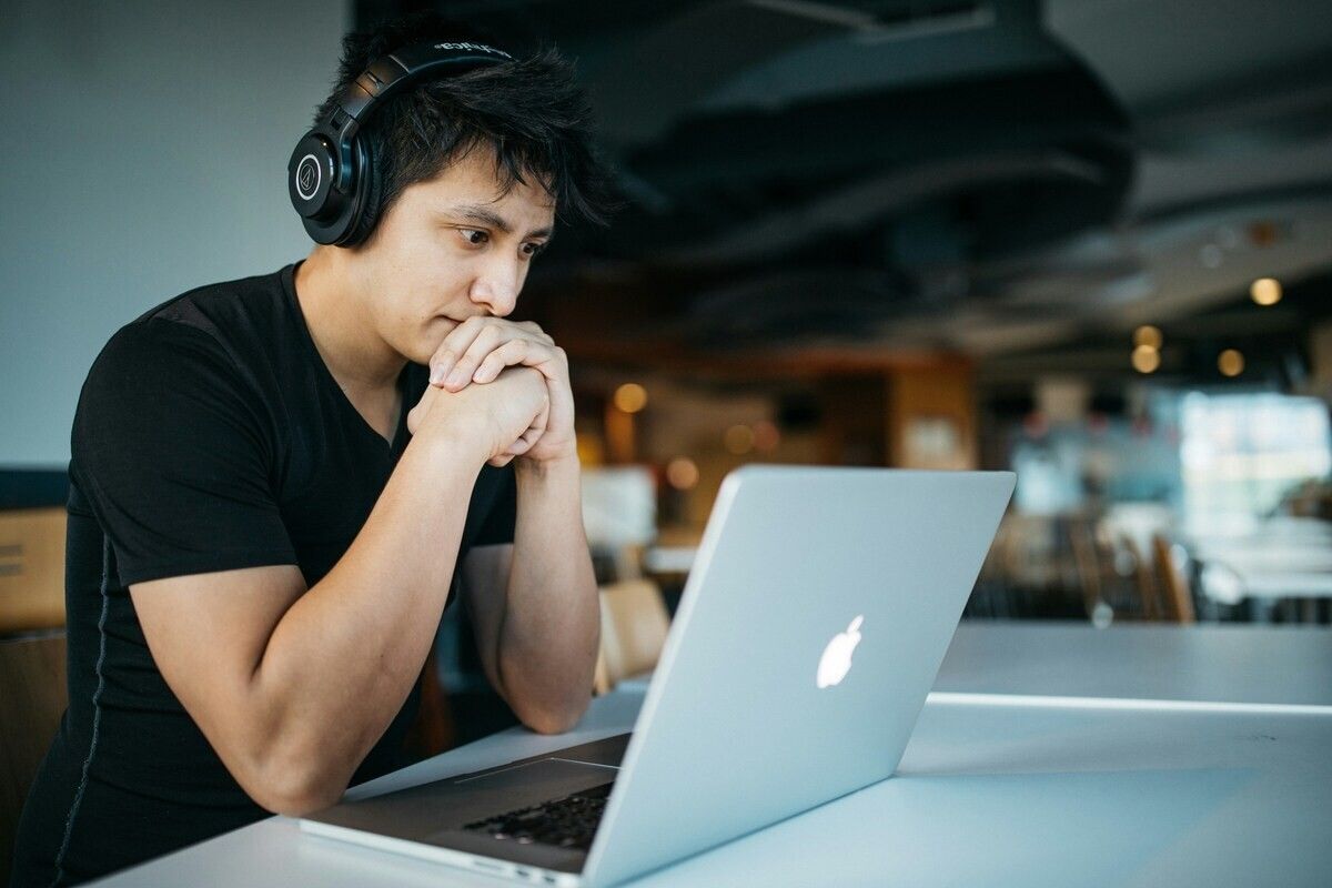нейросети отбирают работу