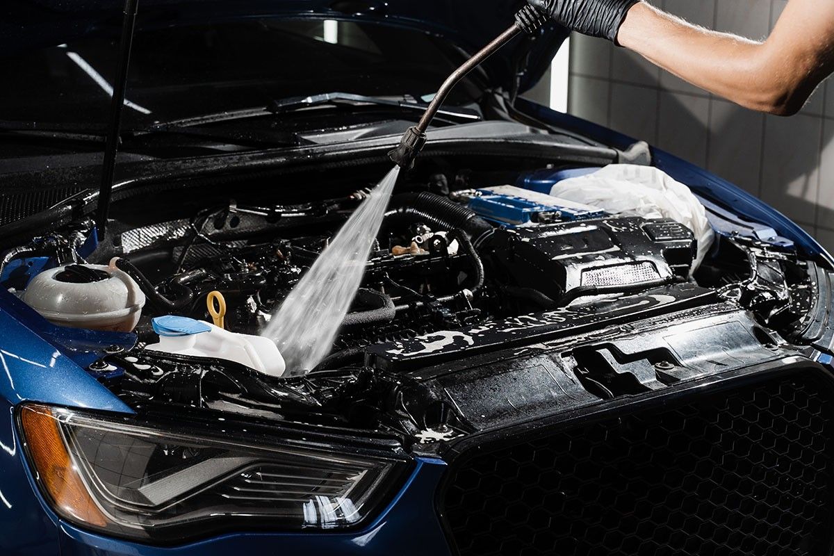 как помыть двигатель автомобиля самостоятельно в домашних условиях