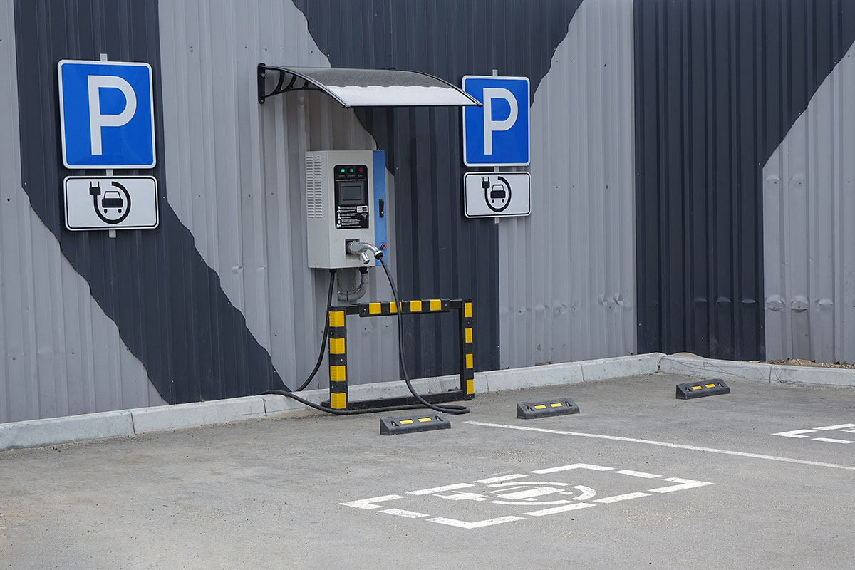 зарядка электромобилей