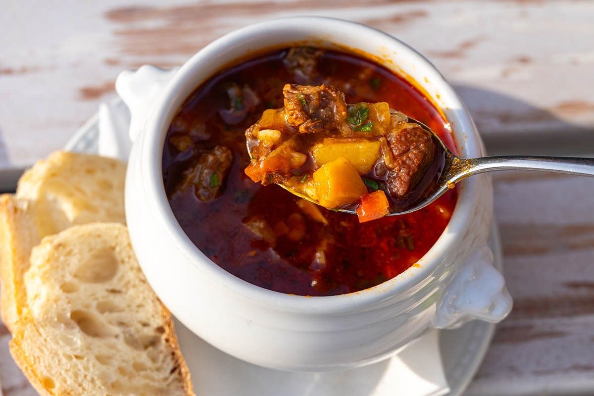 гуляш из свинины из детства рецепт