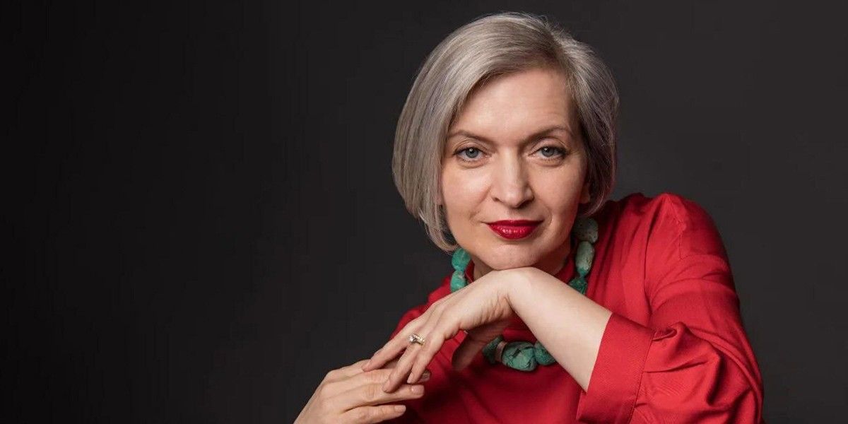 Макияж для женщин после 50: техники, которые помогут выглядеть моложе