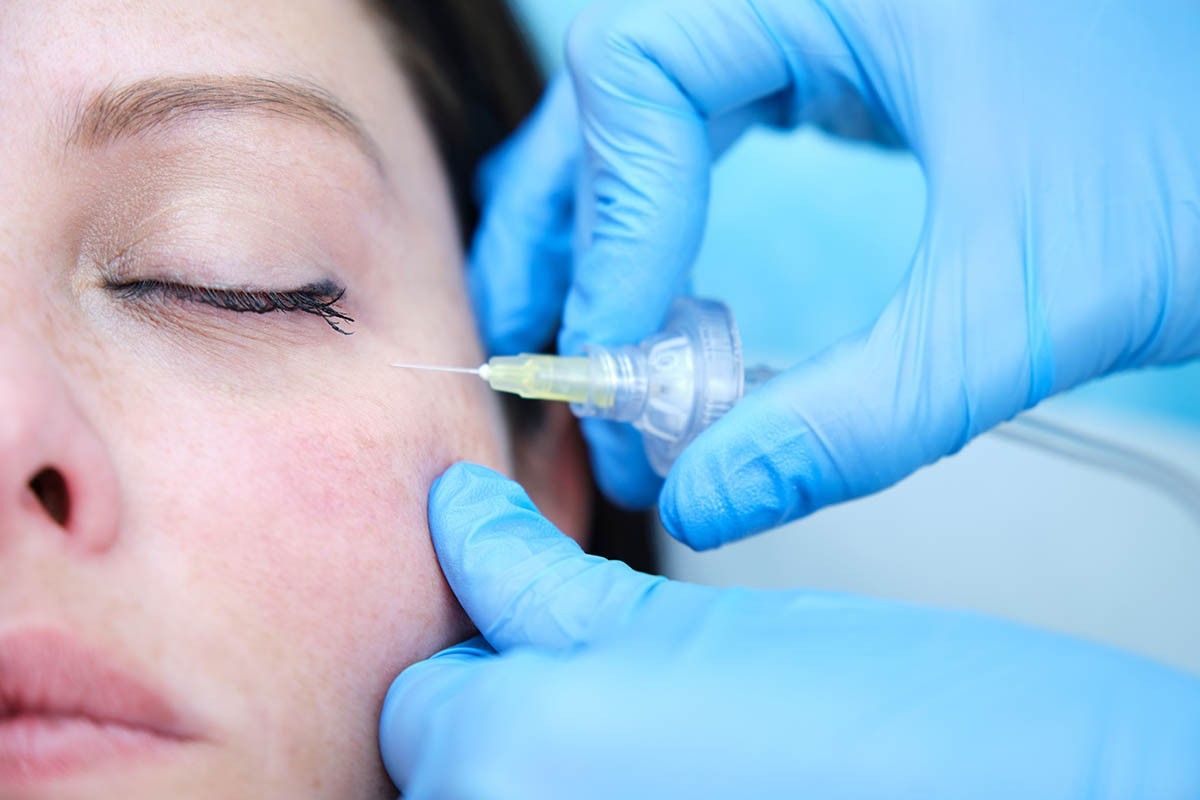 как убрать мешки под глазами у мужчин