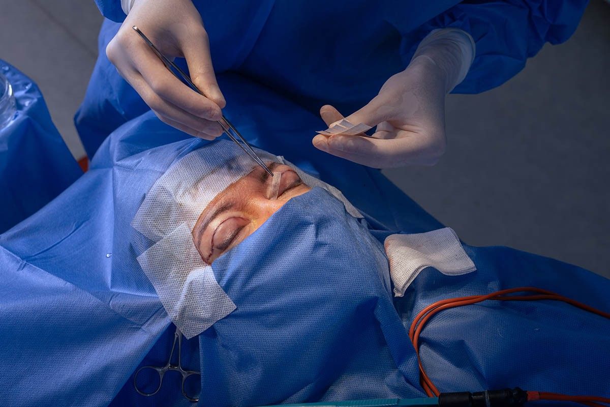 отеки под глазами причины