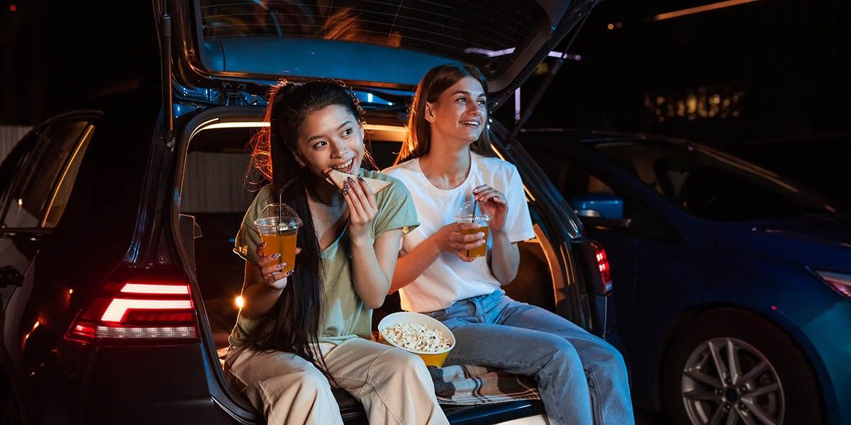 Автокинотеатры в России: лучшие кинопаркинги под открытым небом в Москве и регионах