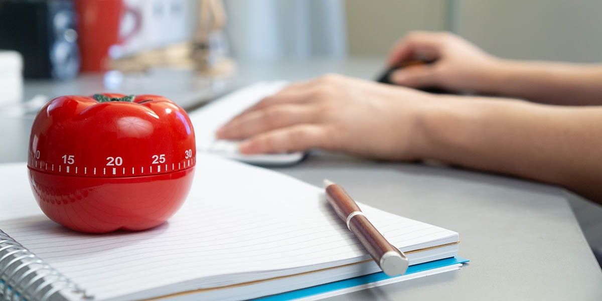 Техника «помидорного таймера», которая спасла мой рабочий день