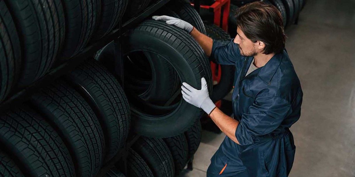 Когда менять резину на зимнюю 2025: закон, температура и сроки
