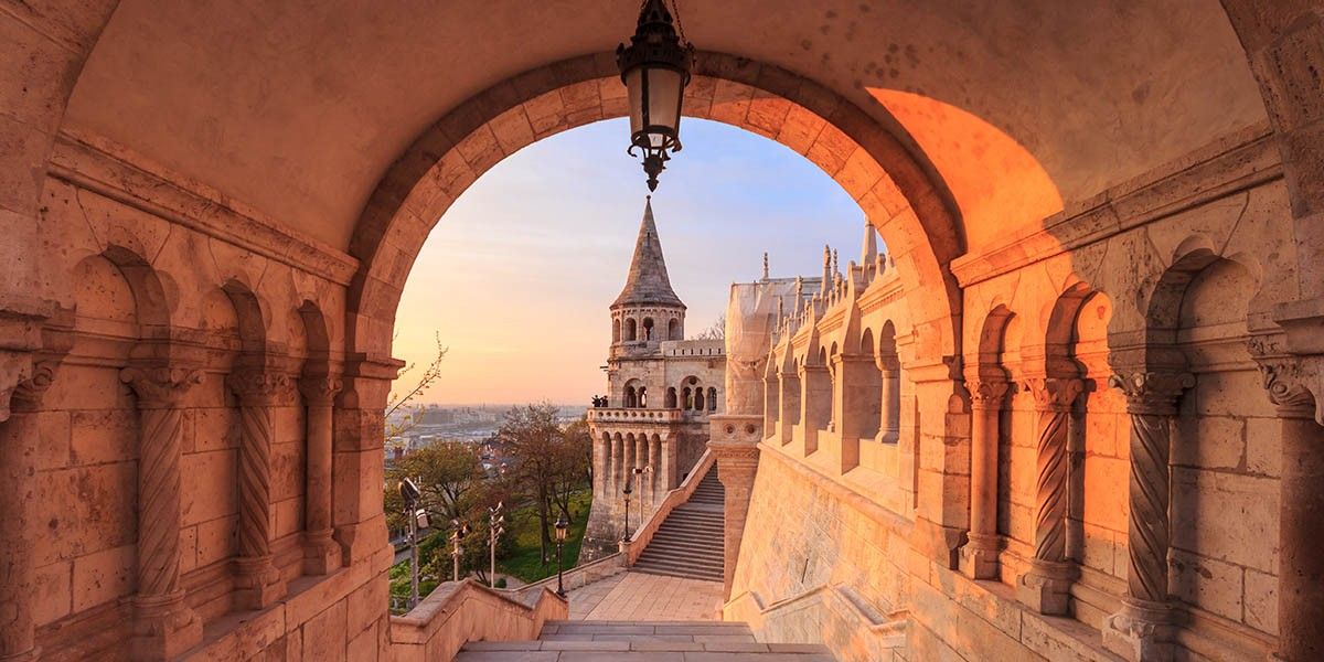 Нужна ли виза в Венгрию россиянам: документы, стоимость и сроки