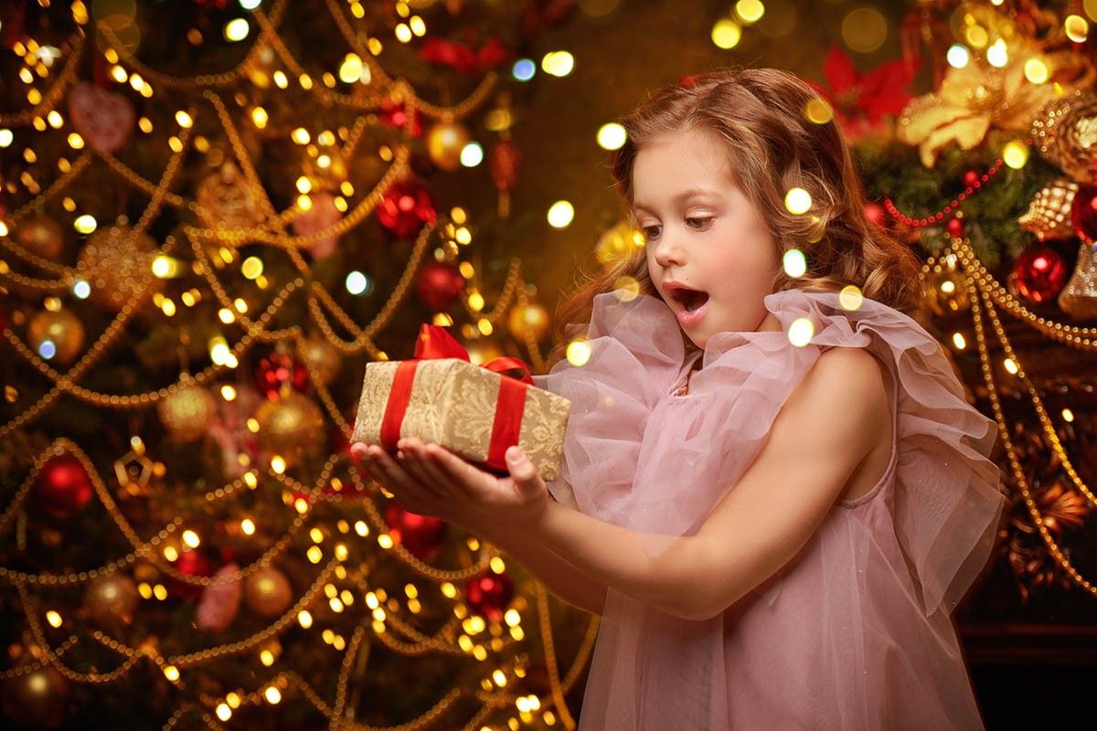 что подарить детям на Новый год 2026