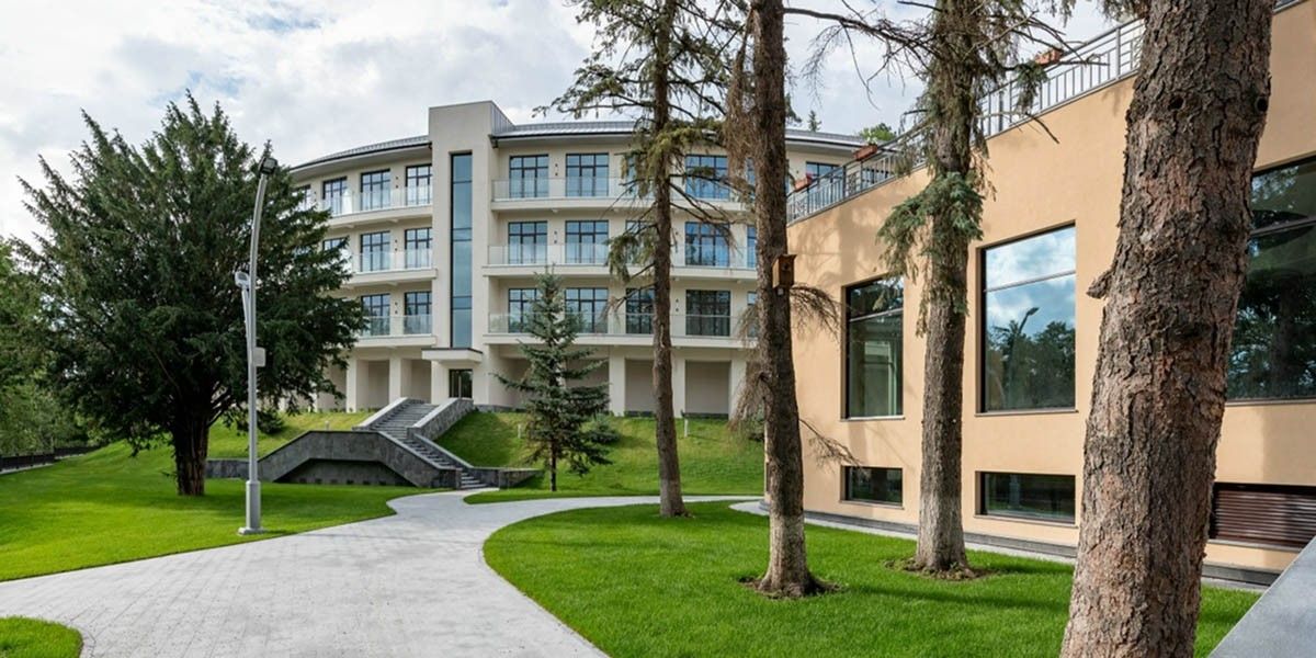 Почему все резко снова полюбили санатории? Может, мне тоже это надо?