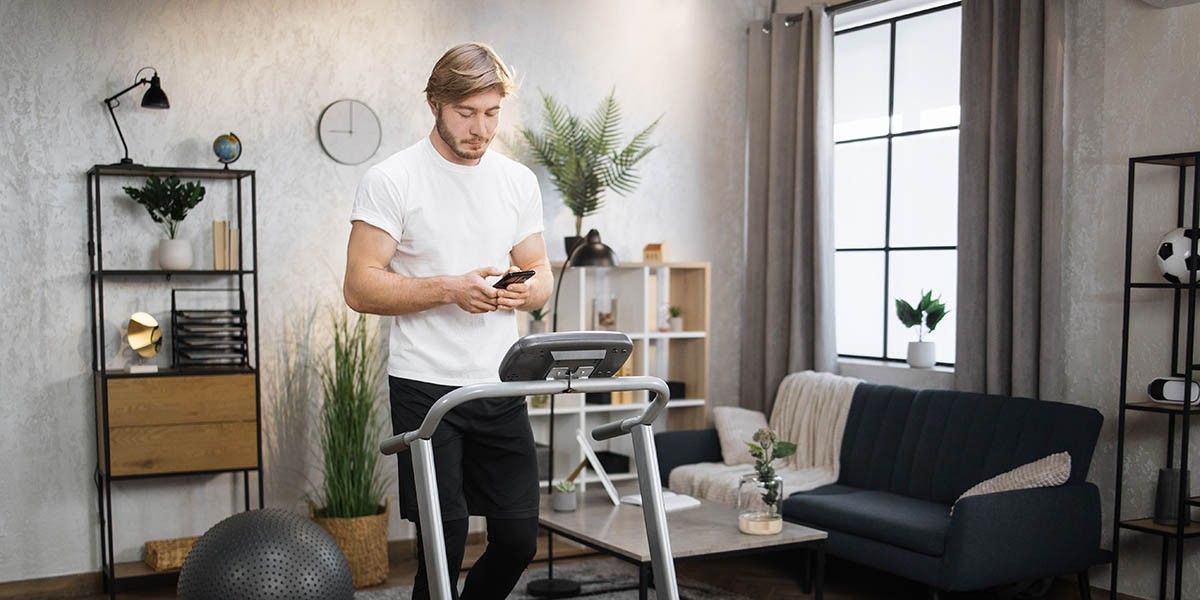 Лучшие беговые дорожки для дома 2026: рейтинг, как выбрать и на что обратить внимание