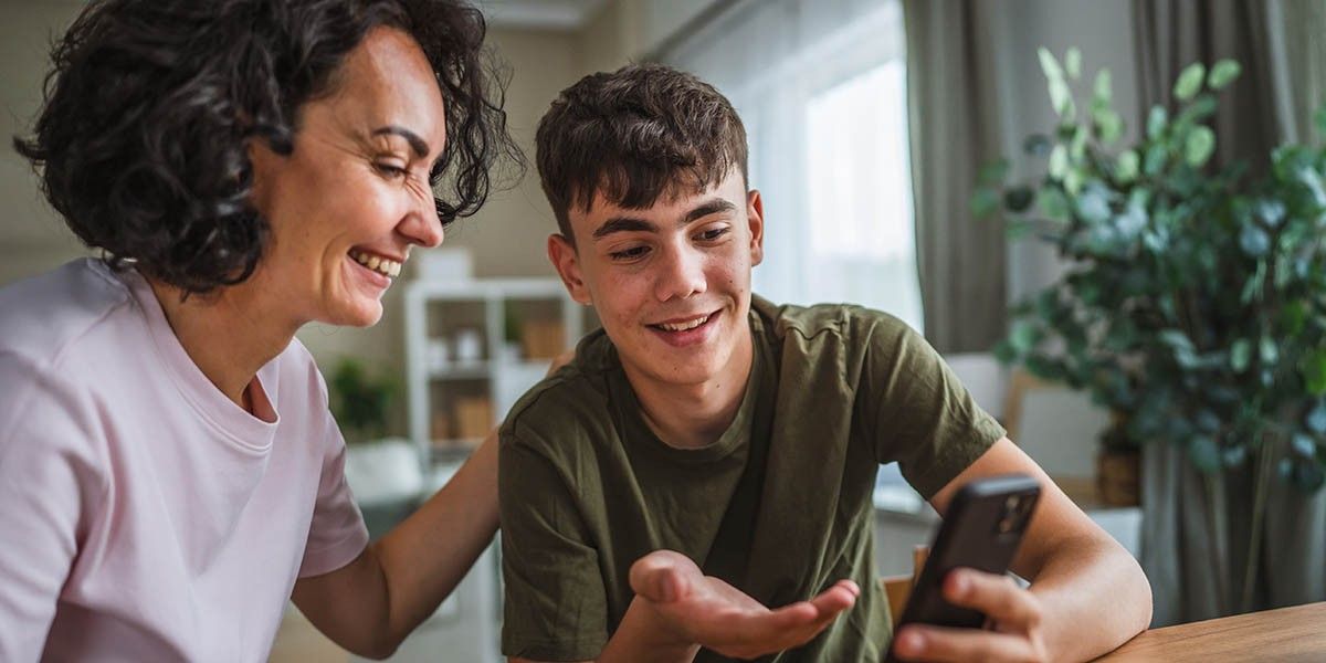 Смартфоны до 15 000 рублей: топ-10