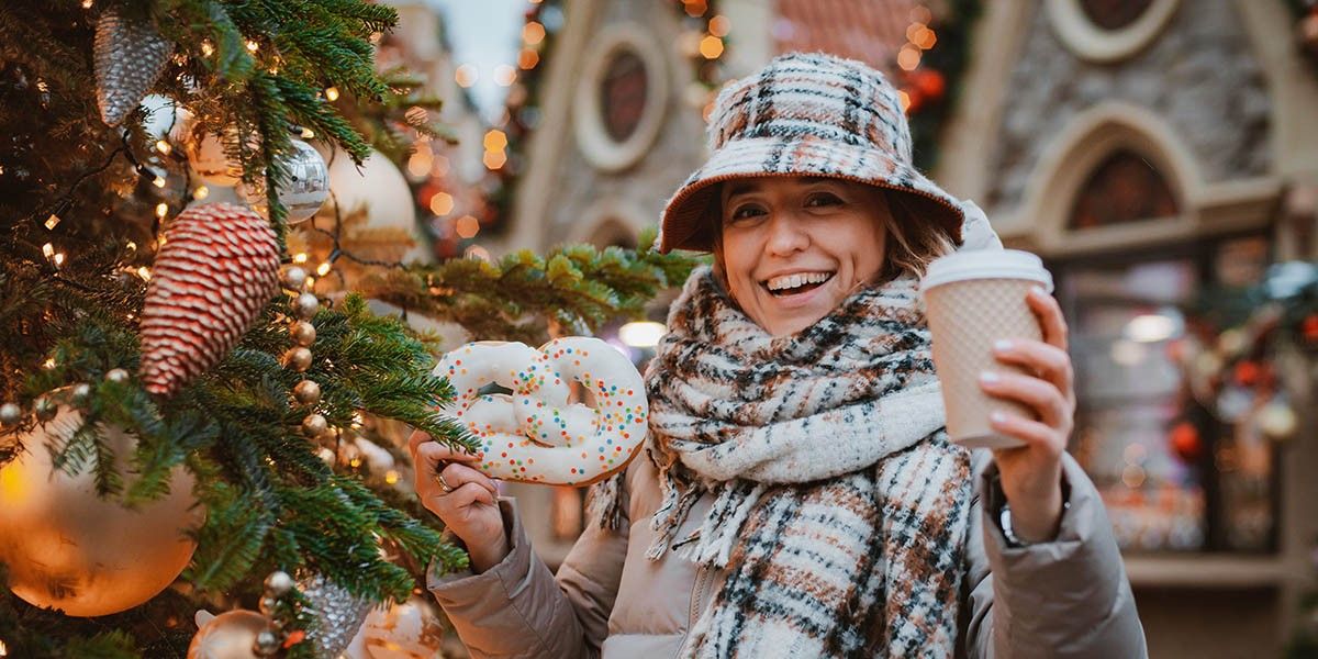 Новогодние ярмарки 2025–2026 в Москве: когда открываются, где искать волшебство и яркие сувениры