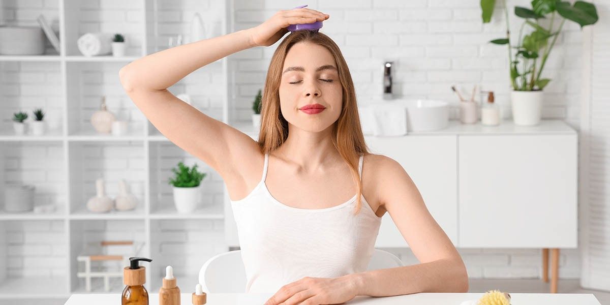 Пилинг для кожи головы: для чего он нужен, как использовать, лучшие средства и бренды