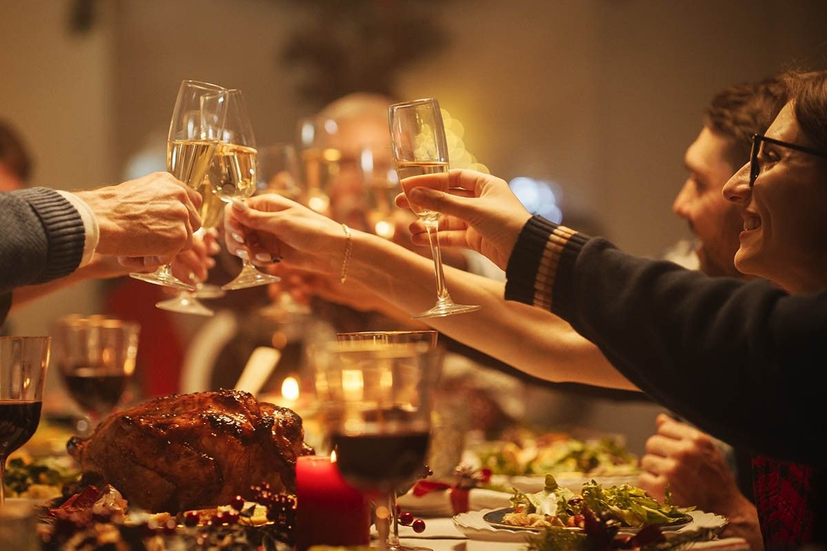 новогодний праздничный стол