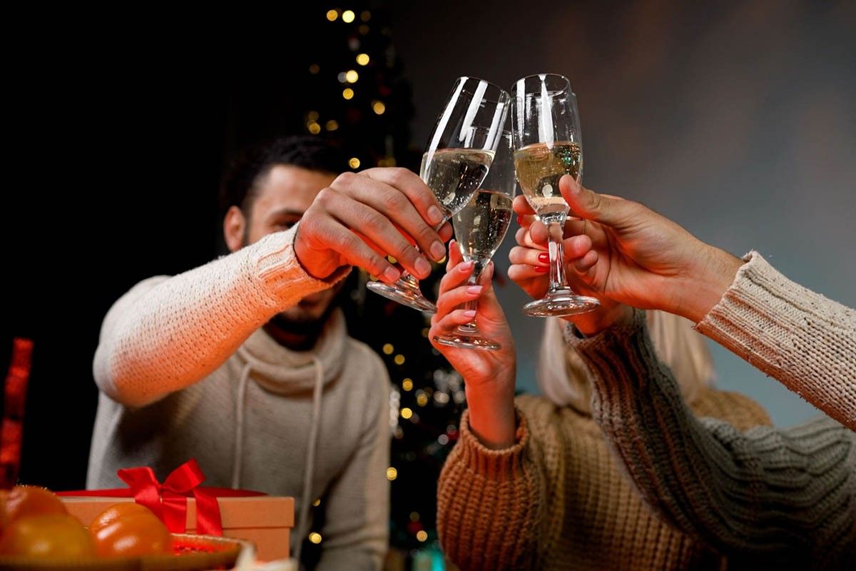 новогодний праздничный стол