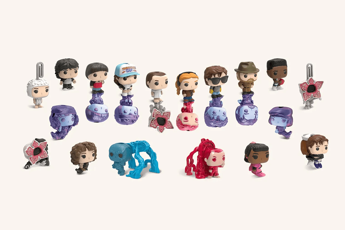 киндер джой очень странные дела