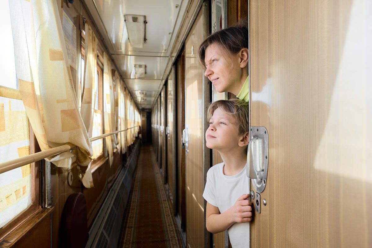 права пассажиров верхних полок в поезде