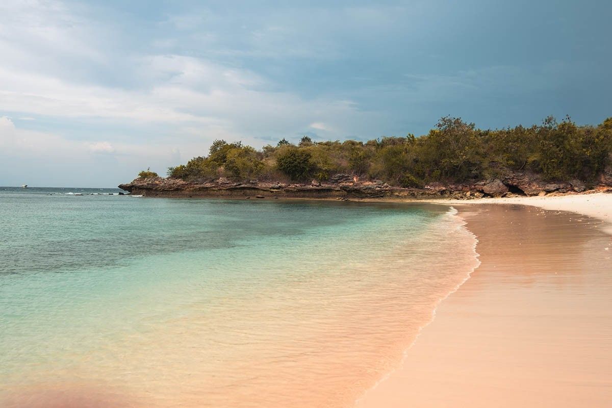 на каком языке говорят в индонезии