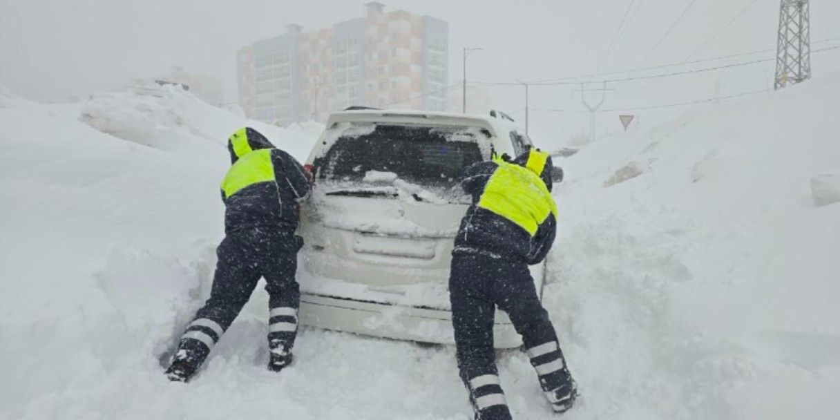 Циклон и снег на Камчатке сегодня