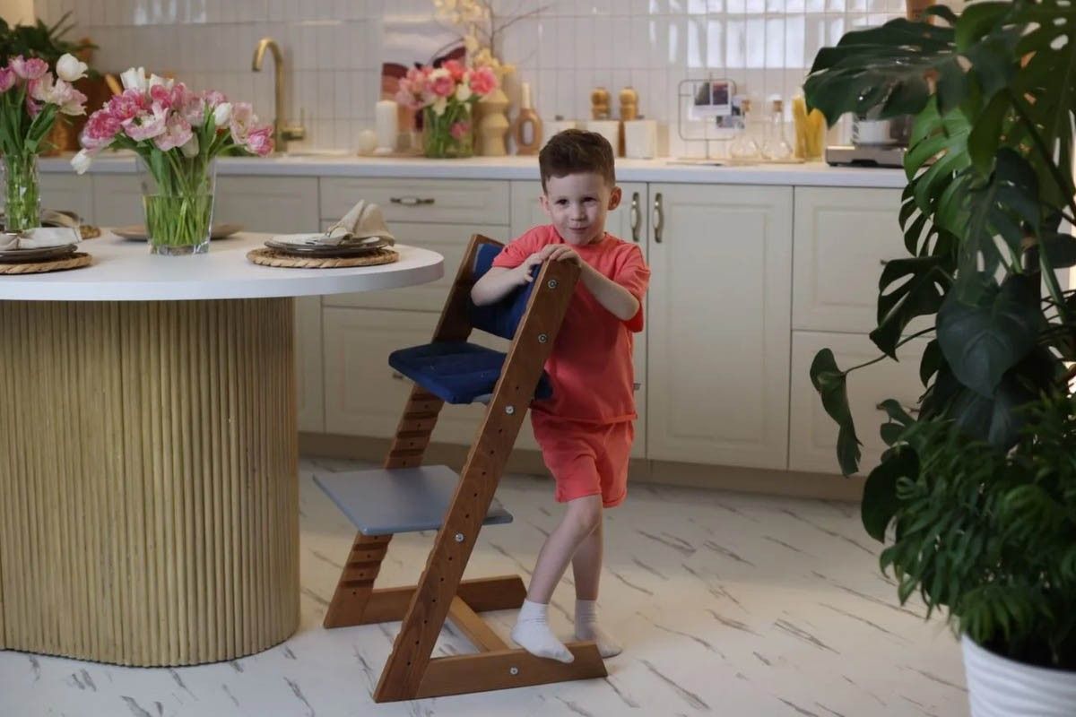 взрослый мир