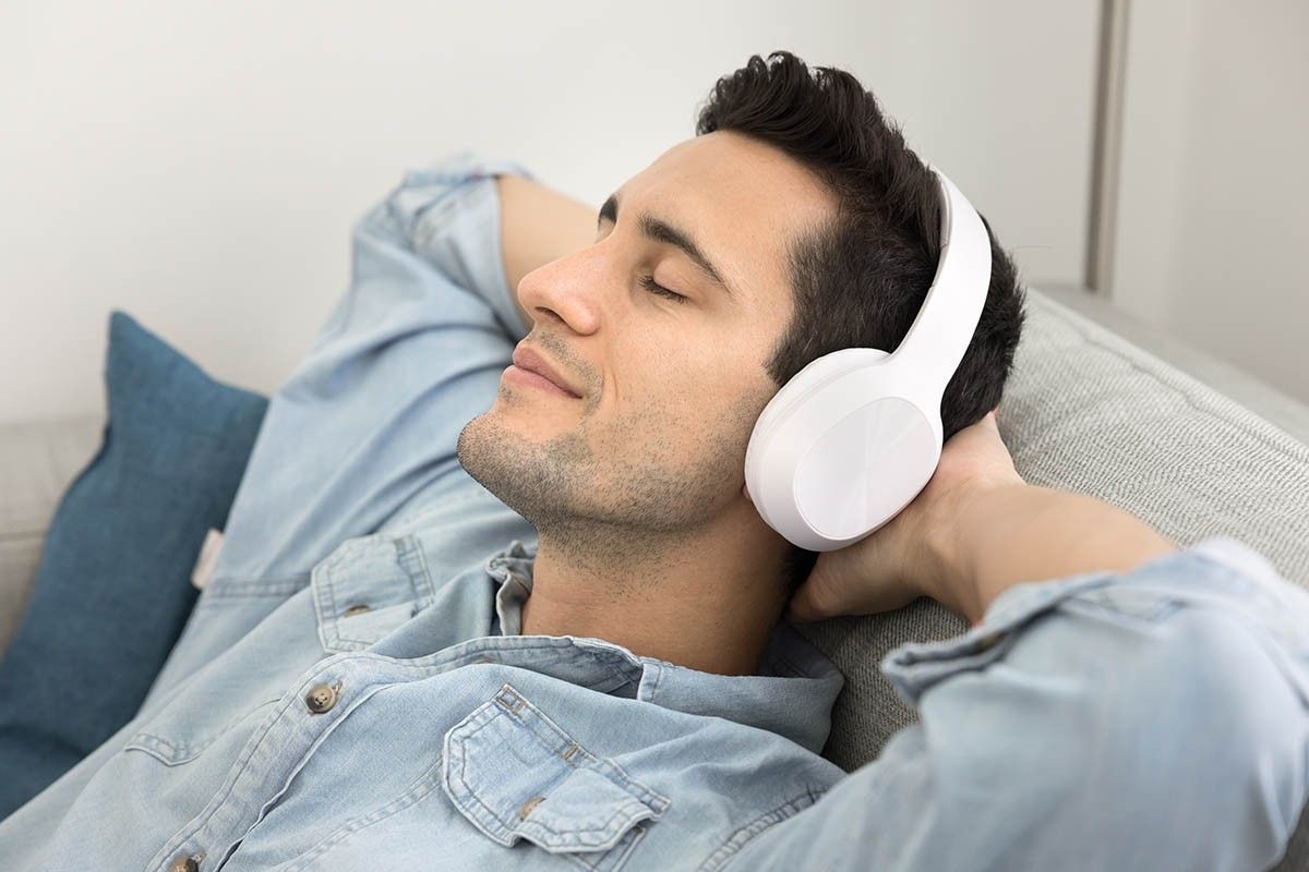 подарок наушники мужчине