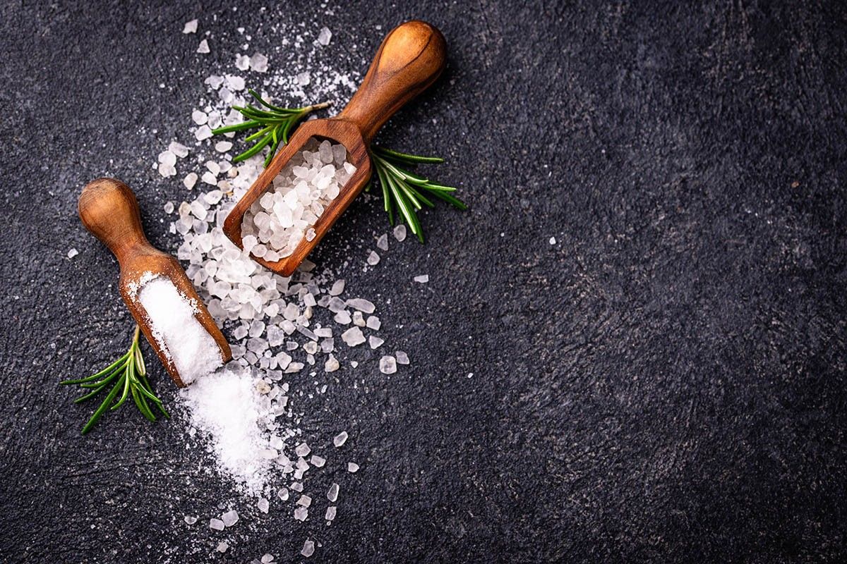 можно ли соль давать соседям