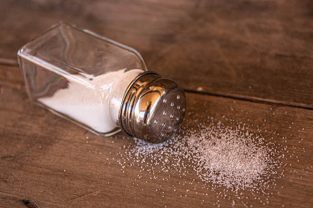 можно ли соль давать соседям