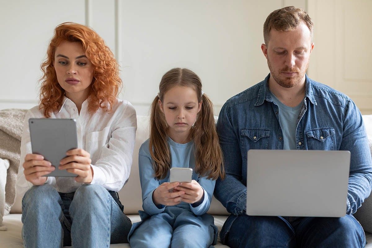 залипание в телефоне