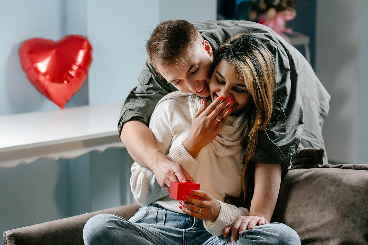 приятные подарки девушке