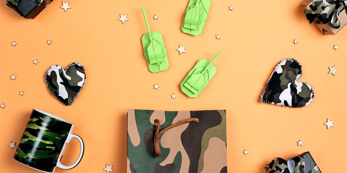 Что подарить военному на разные праздники: 23 Февраля, день рождения и другие