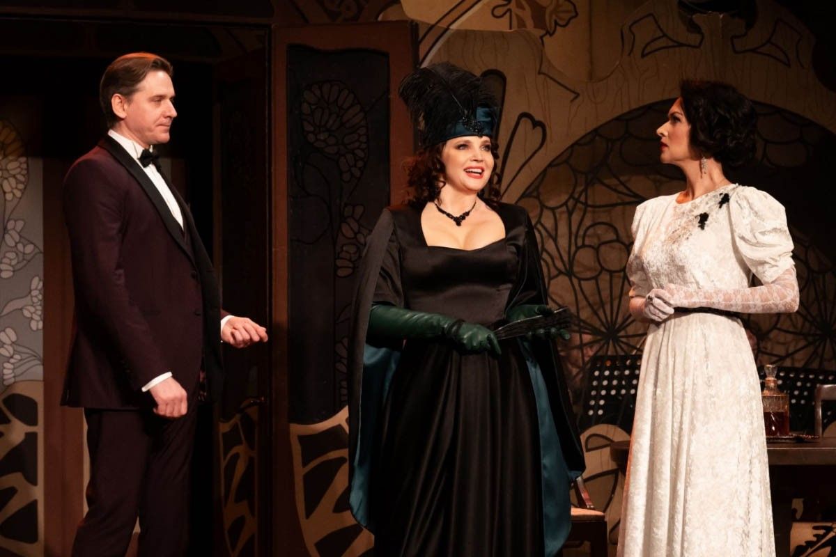 куда пойти на 8 марта в москве