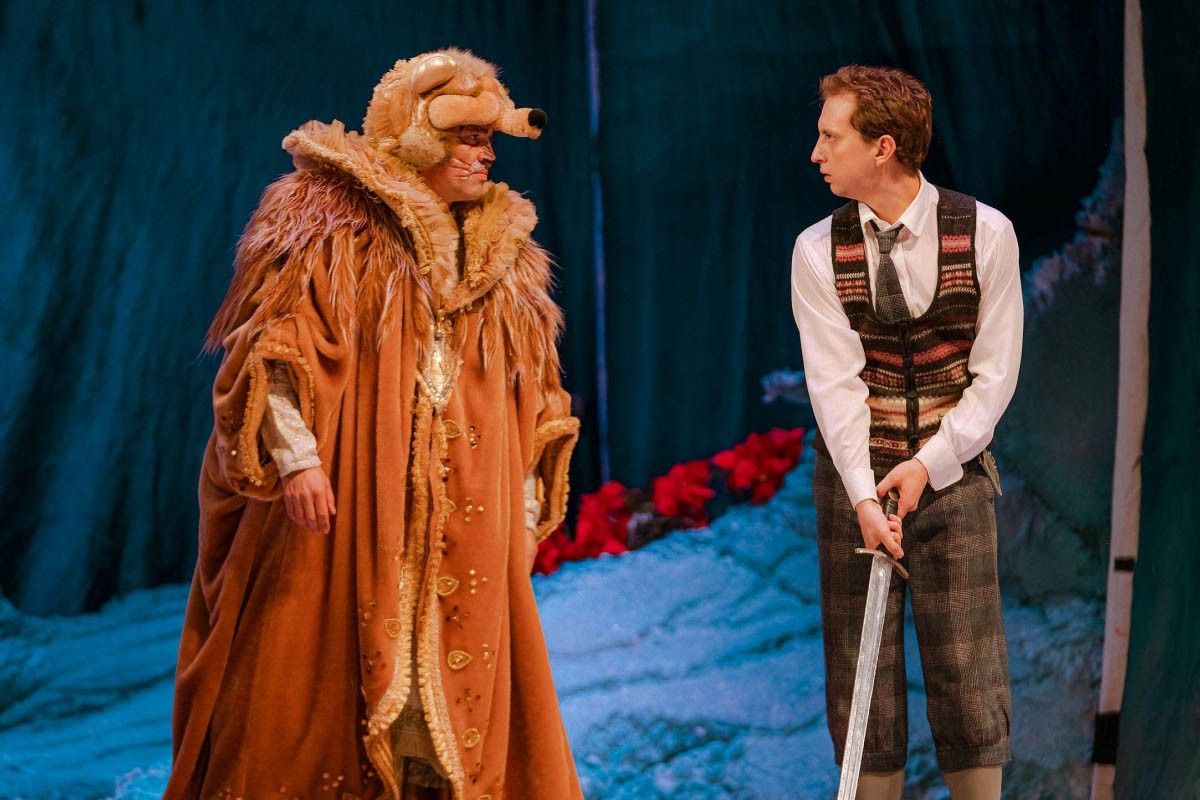 театры 8 марта москва