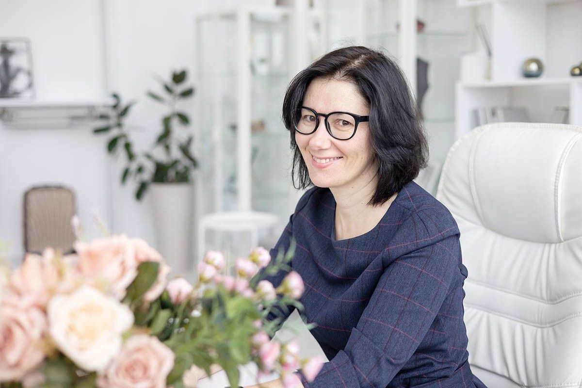 как поздравить коллегу