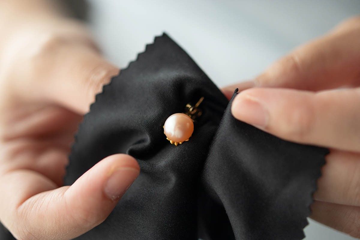 как почистить серебряные серьги с жемчугом 