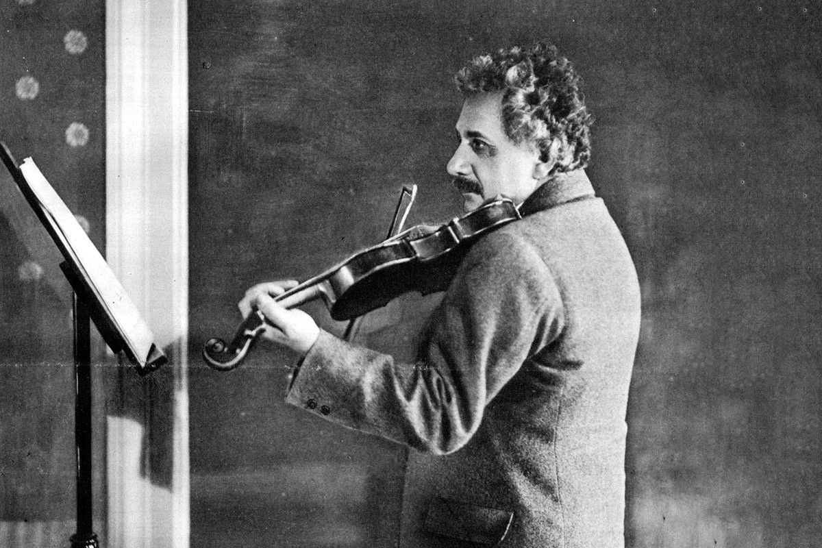 альберт эйнштейн