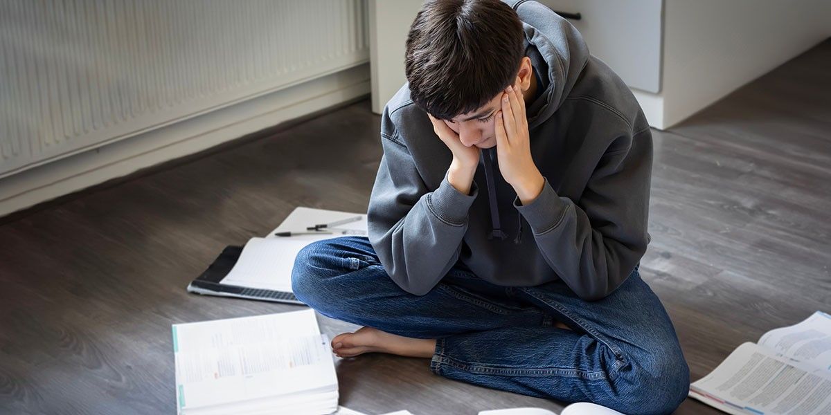 Сколько длится ЕГЭ в 2026 году: точные сроки, расписание и продолжительность каждого экзамена