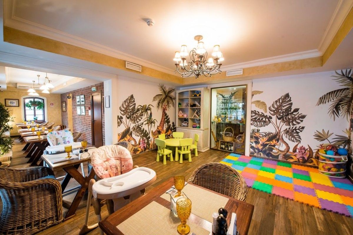 где поесть семьей в москве