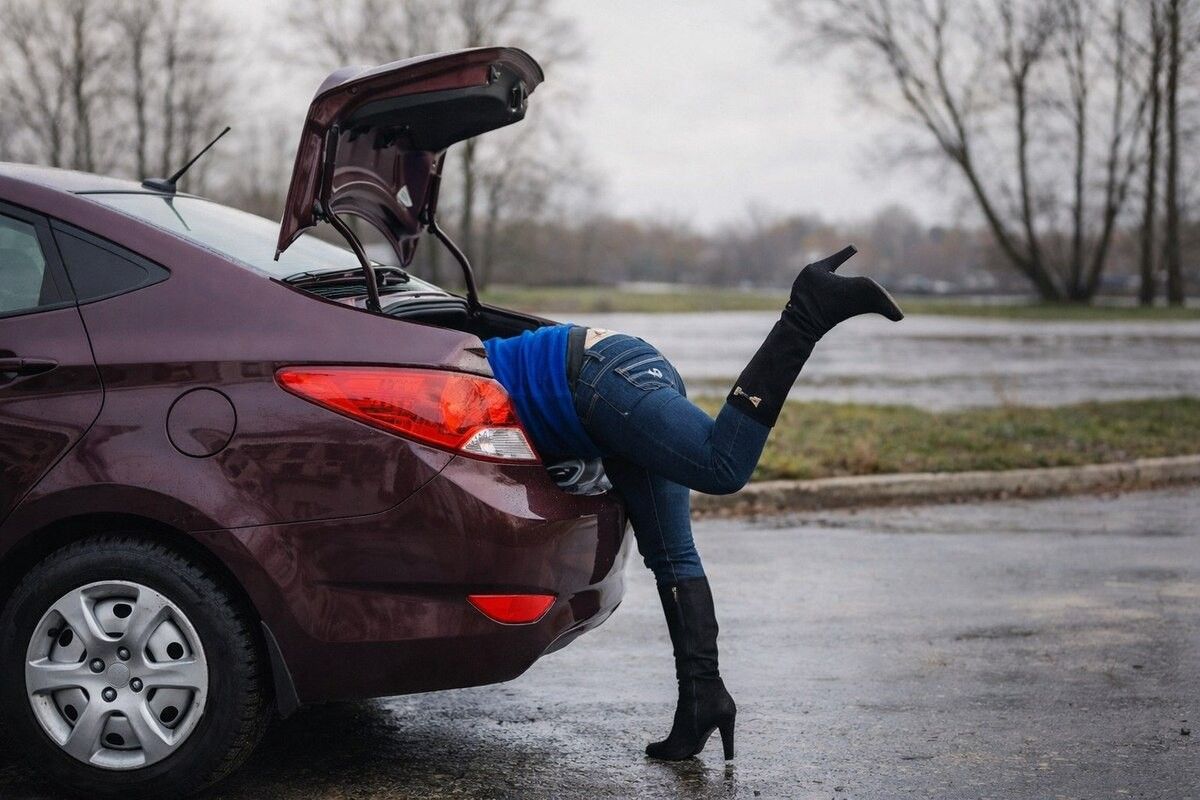 как открыть севшую машину