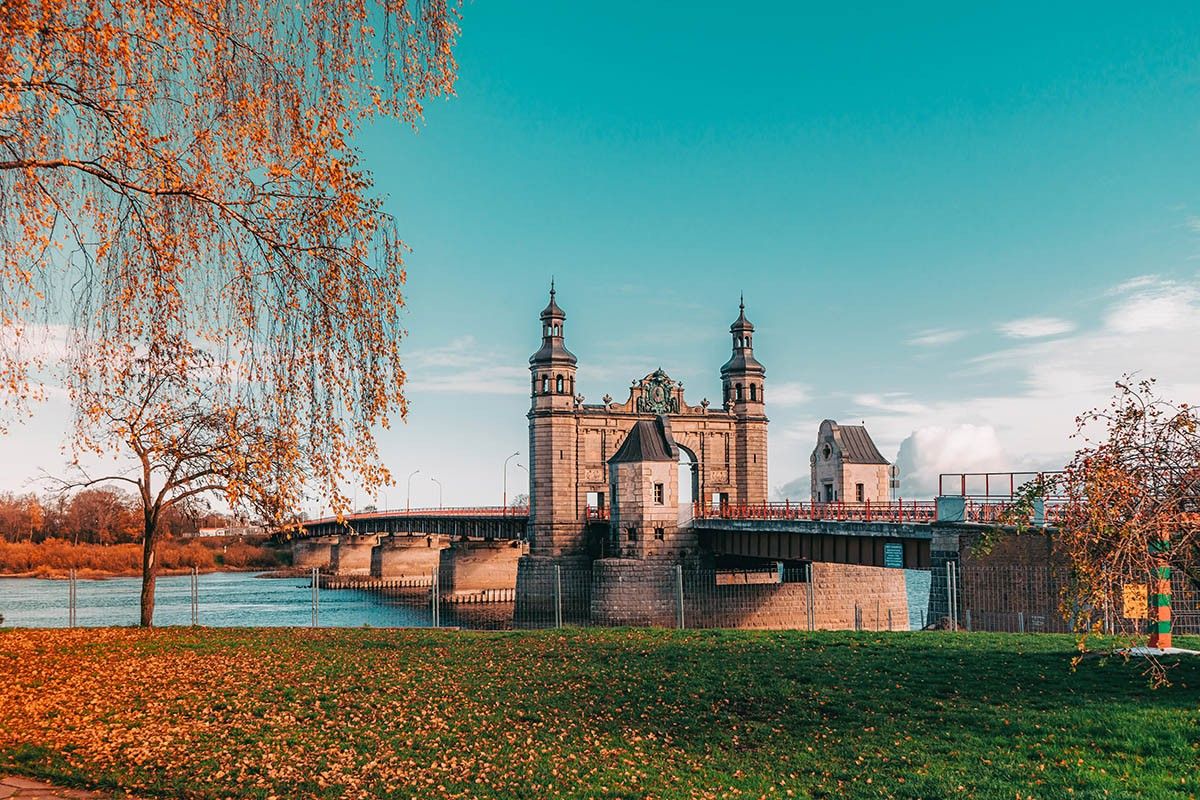 куда съездить в отпуск в апреле