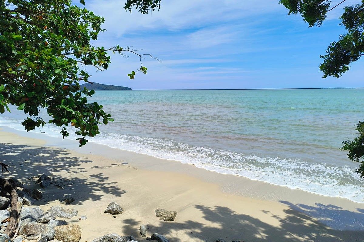 куда поехать в апреле за границу