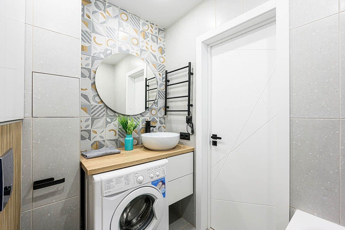 стиральная машина под столешницей