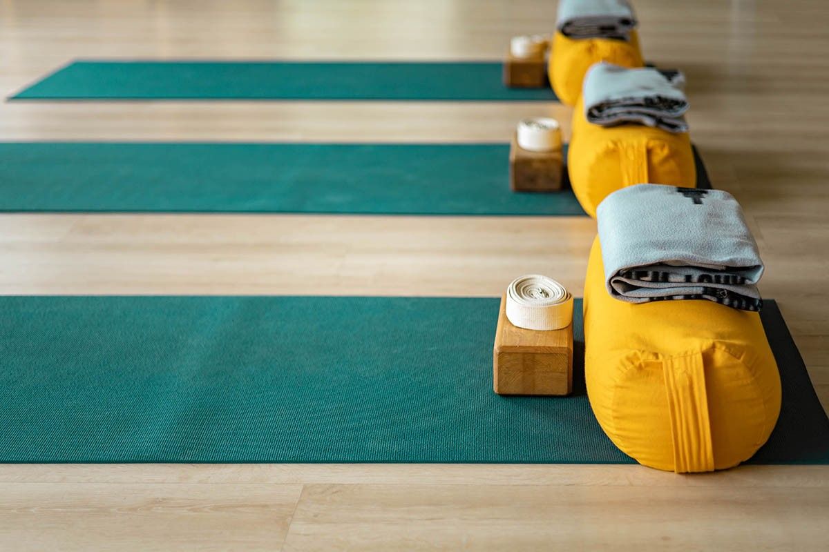 йога для начинающих в домашних условиях