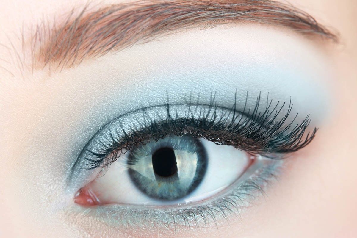 голубой макияж