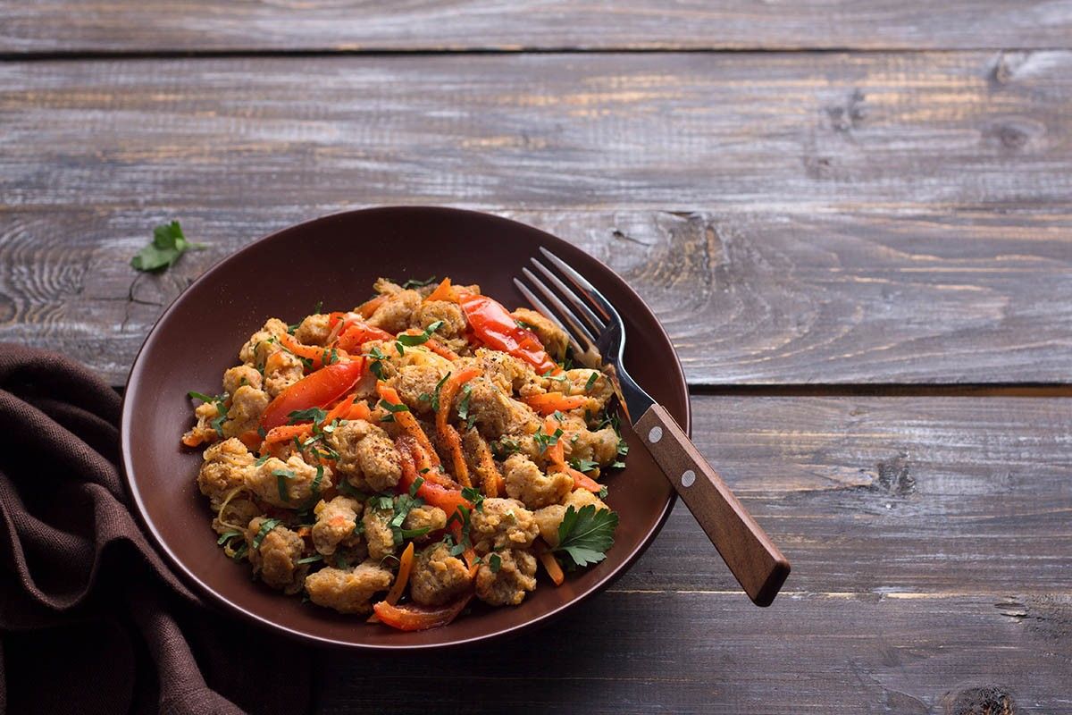 из чего соевое мясо