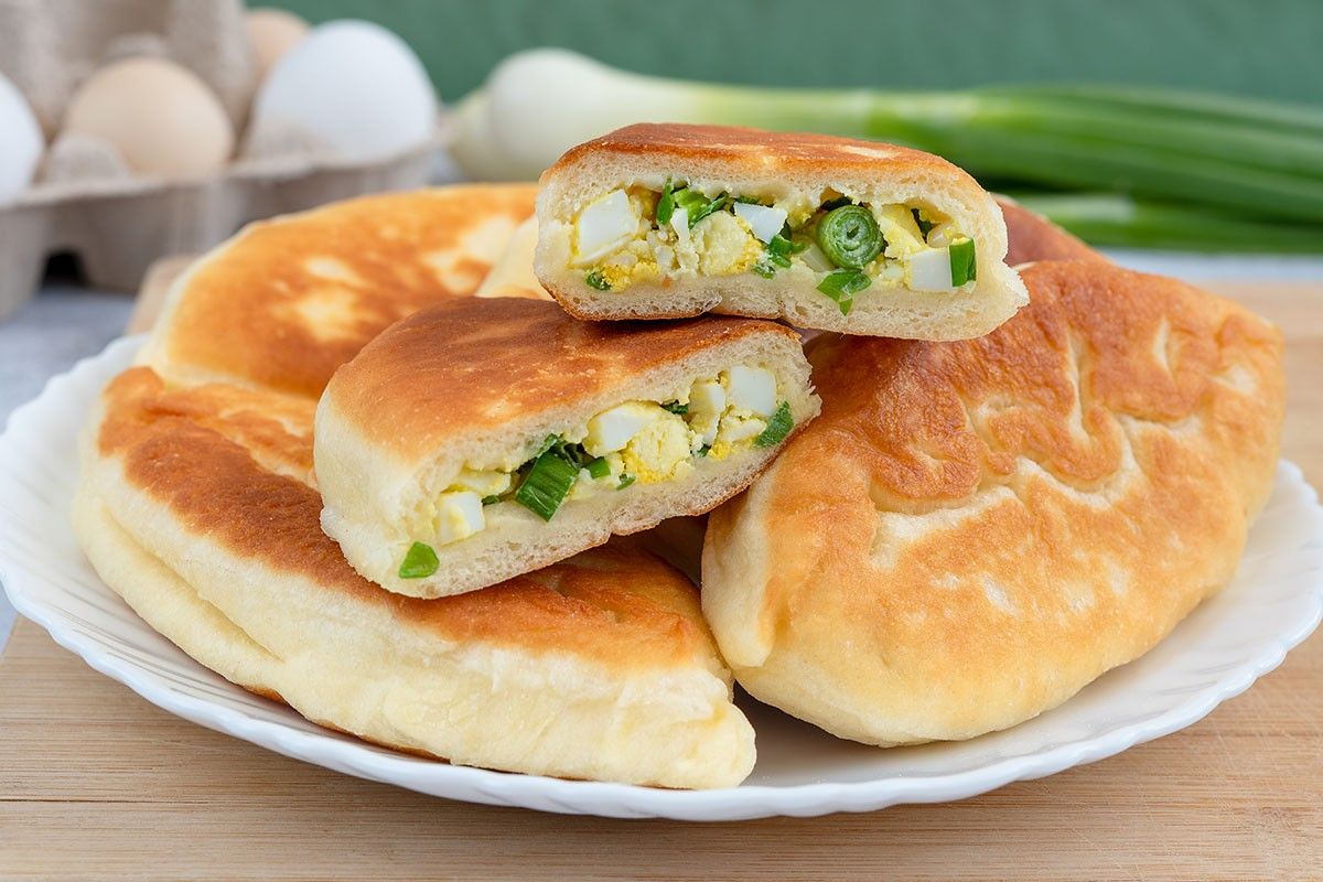 пирожки с зеленым луком