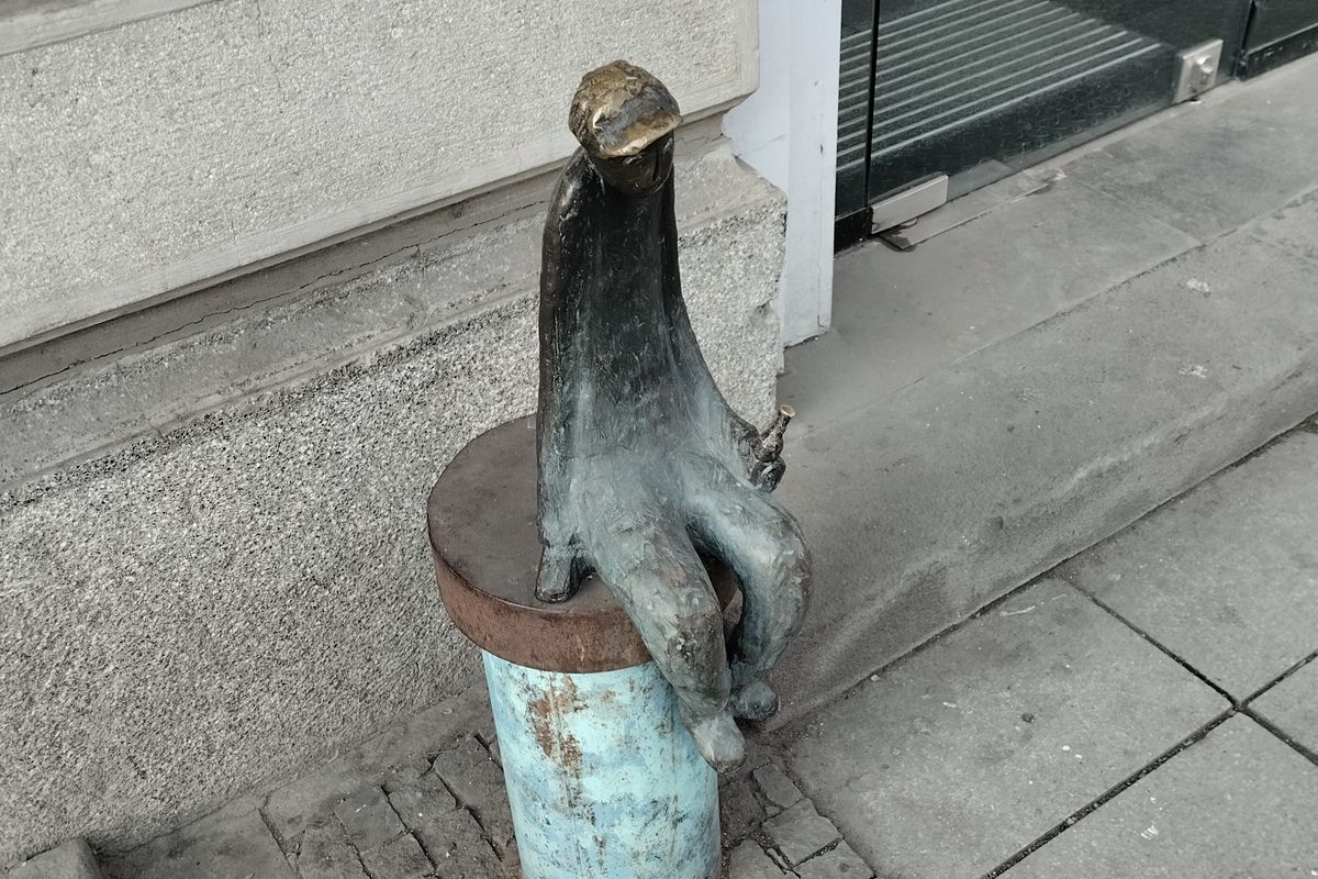 руставели скульптура