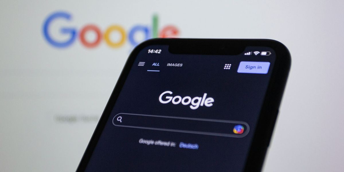 Как выйти из аккаунта Google на телефоне и компьютере