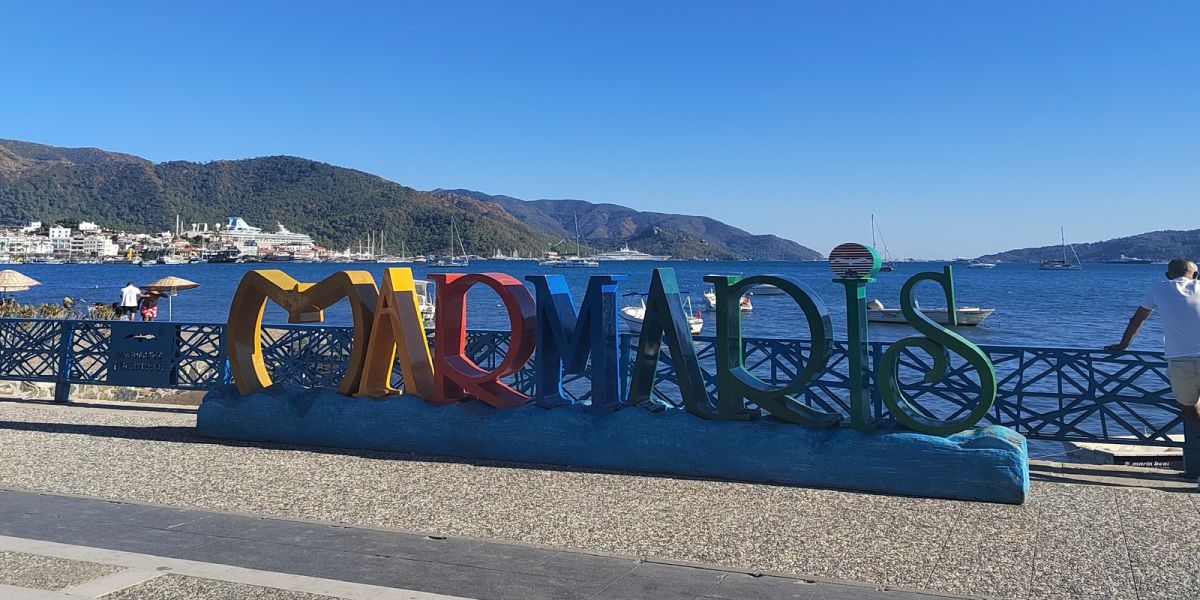 набережная мармариса