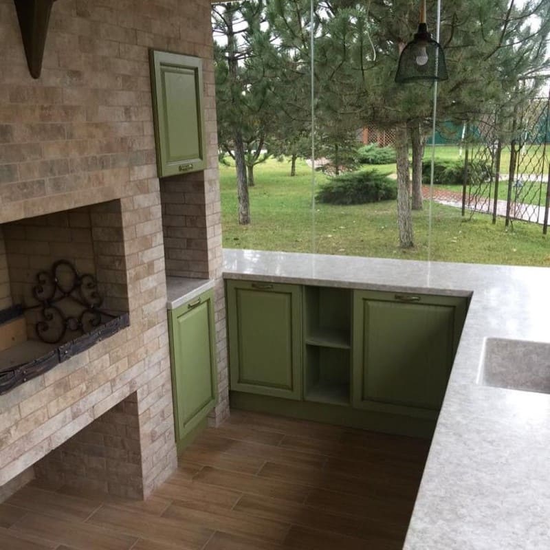 Внутри продуманы места для готовки и хранения. Источник: личный архив Ирины Филипповой